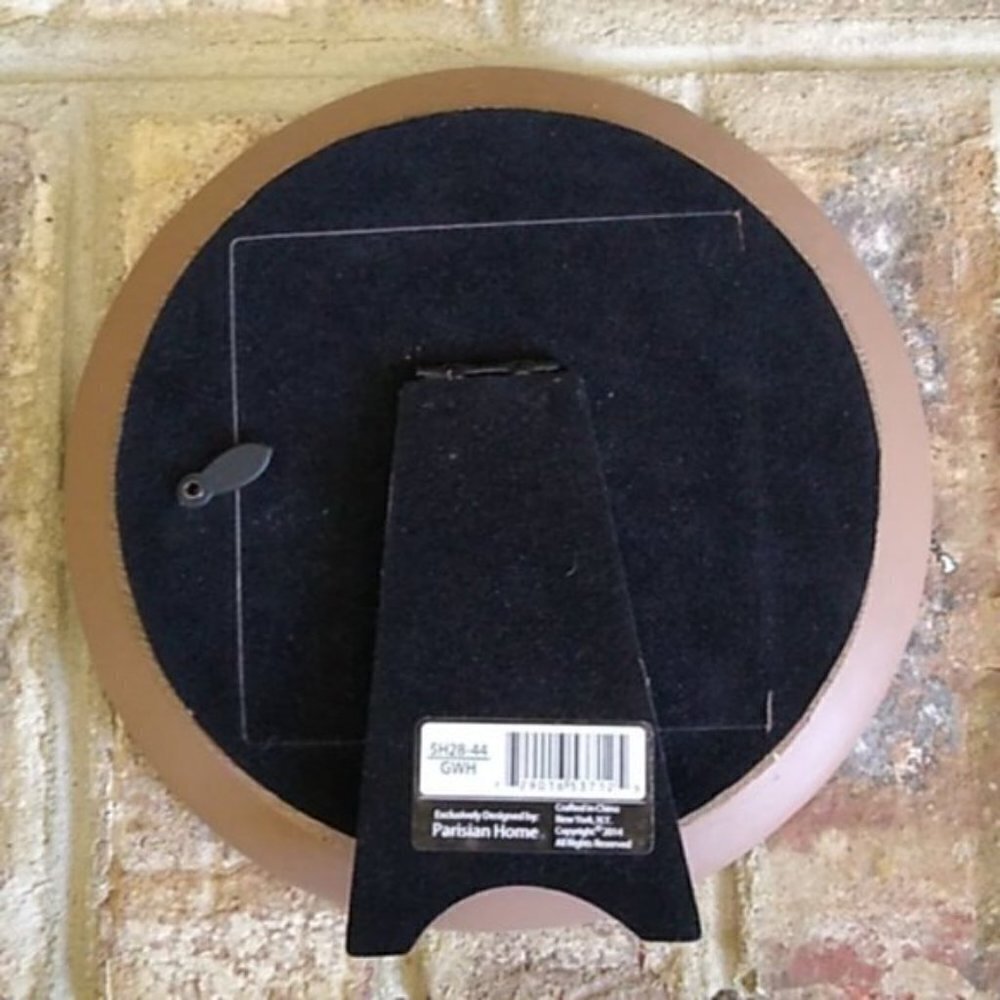 NEW White Round Resin Picture Frame - Picture 4 of 8